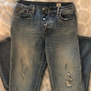 Light Wash Levi Denim Jeans